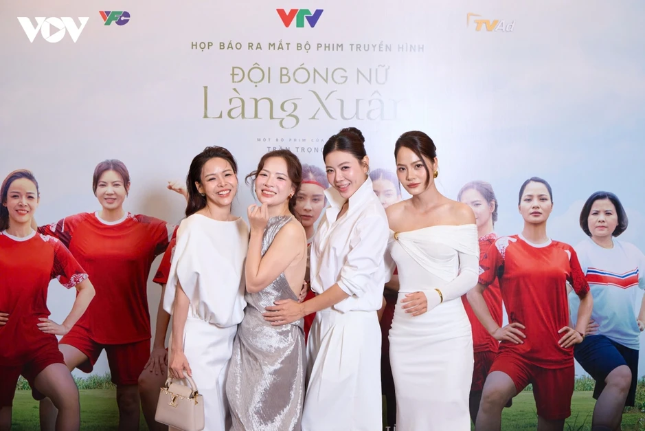 Đan Lê, Thanh Hương làm nữ cầu thủ bóng đá trong phim mới trên VTV Đan Lê, Thanh Hương làm nữ cầu thủ bóng đá trong phim mới trên VTV