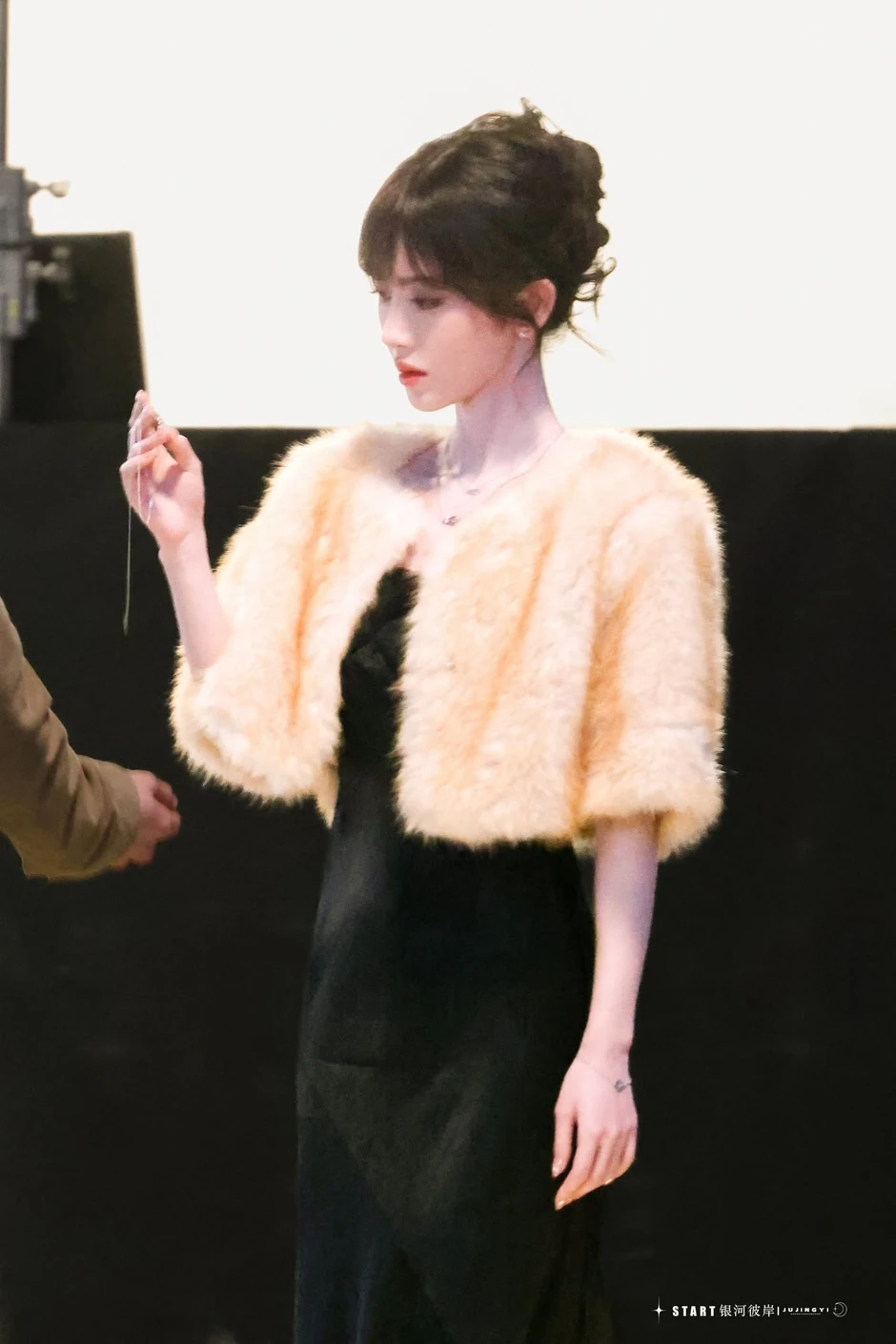 Đang hot mỹ nhân có gương mặt mà mọi trai tồi đều không dám lại gần: Đẹp xuất thần vừa ngắm vừa rén Đang hot mỹ nhân có gương mặt mà mọi trai tồi đều không dám lại gần: Đẹp xuất thần vừa ngắm vừa rén