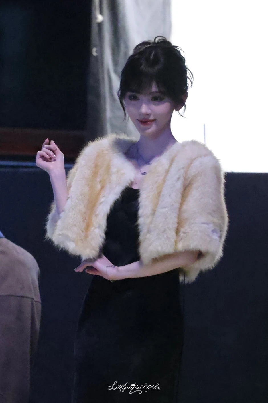 Đang hot mỹ nhân có gương mặt mà mọi trai tồi đều không dám lại gần: Đẹp xuất thần vừa ngắm vừa rén Đang hot mỹ nhân có gương mặt mà mọi trai tồi đều không dám lại gần: Đẹp xuất thần vừa ngắm vừa rén