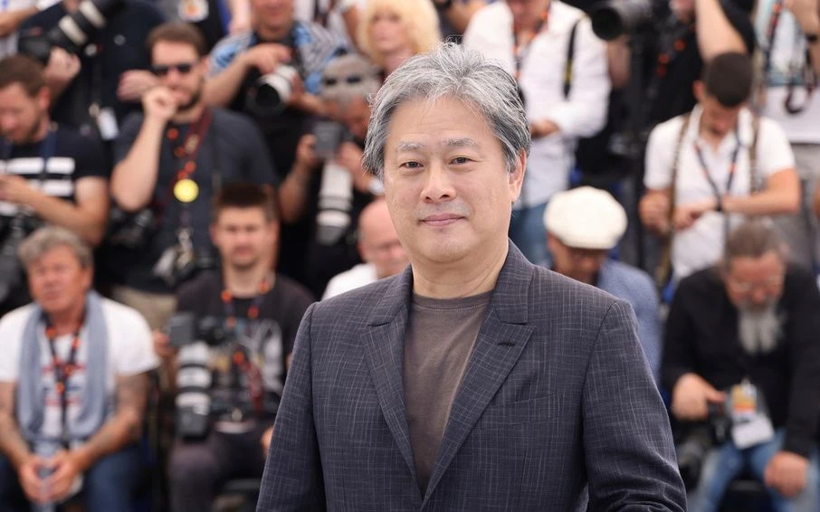 Đạo diễn Park Chan Wook của Hàn Quốc được nhận huân chương văn hóa cao quý nhất của Pháp Đạo diễn Park Chan Wook của Hàn Quốc được nhận huân chương văn hóa cao quý nhất của Pháp