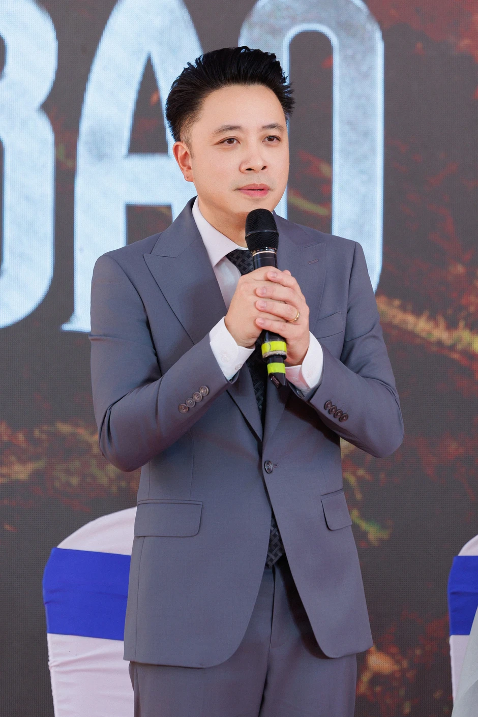 Đạo diễn Victor Vũ làm phim về cuộc khởi nghĩa Lam Sơn Đạo diễn Victor Vũ làm phim về cuộc khởi nghĩa Lam Sơn