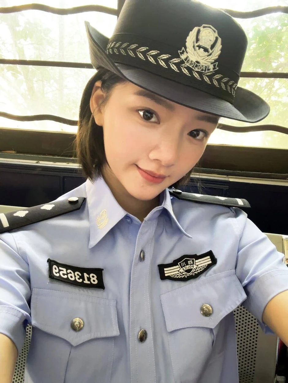 Đến bao giờ mỹ nhân này mới chịu giải nghệ: 1 tháng có 2 phim đều flop, đã diễn dở còn háo danh Đến bao giờ mỹ nhân này mới chịu giải nghệ: 1 tháng có 2 phim đều flop, đã diễn dở còn háo danh
