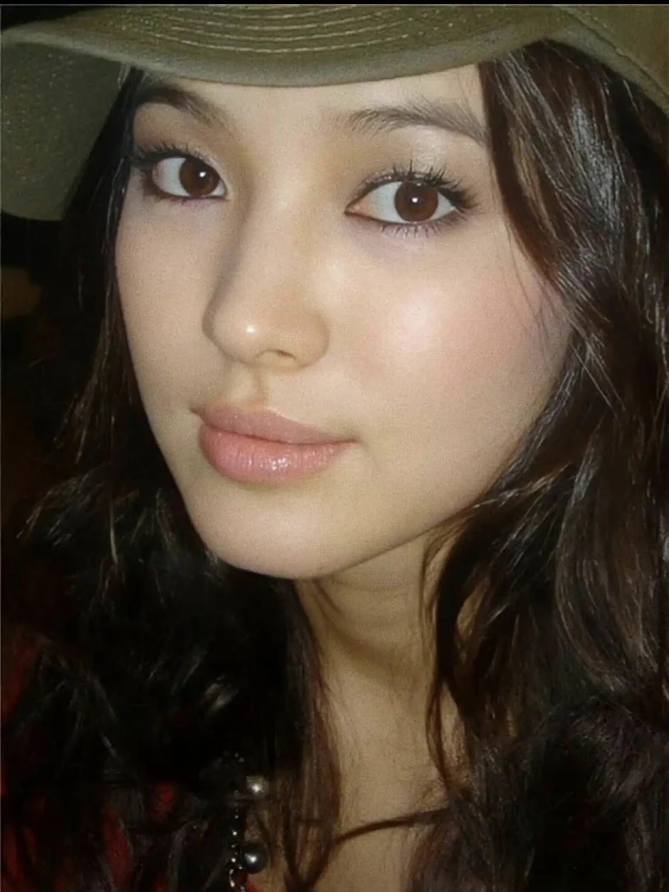 Đẹp như Song Hye Kyo thì nói 2 từ mỹ nhân mới đỡ ngại miệng Đẹp như Song Hye Kyo thì nói 2 từ mỹ nhân mới đỡ ngại miệng