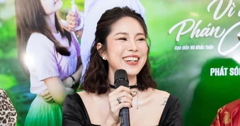 Diễn viên Lê Phương "giấu chồng" đóng cảnh nóng với Quốc Huy