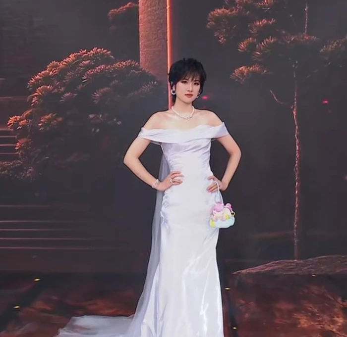 Diêu An Na giàu nhất showbiz, không ai dám coi thường Diêu An Na giàu nhất showbiz, không ai dám coi thường
