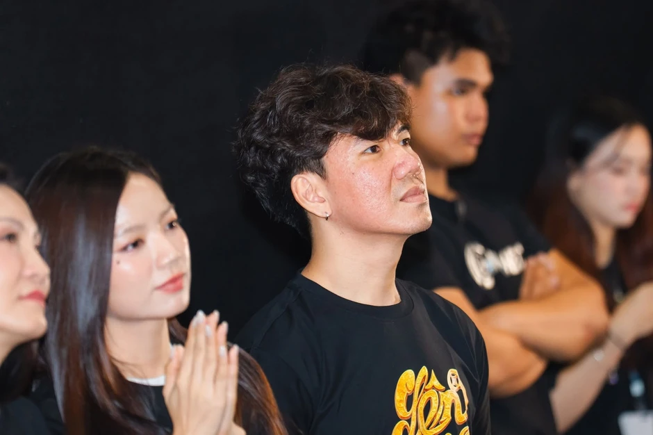 Dốc hết ruột gan đưa '4 đám tang ra rạp' Dốc hết ruột gan đưa '4 đám tang ra rạp'