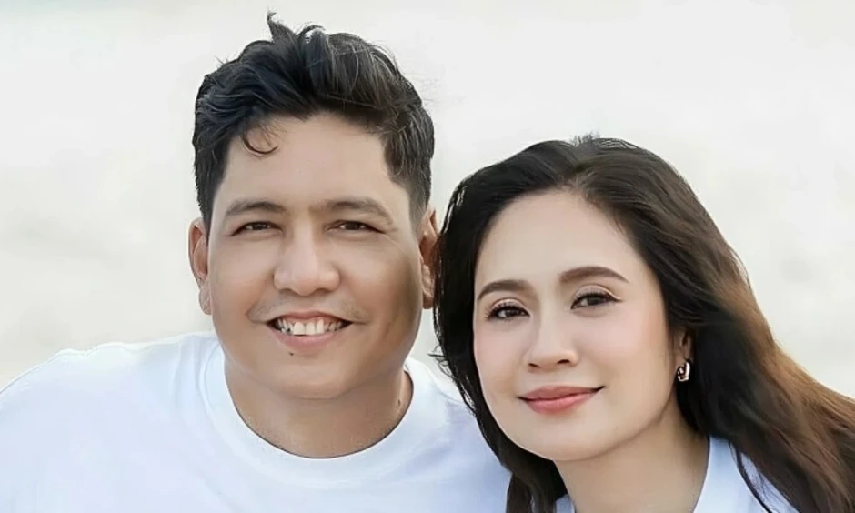 Đức Thịnh: 'Vợ chồng tôi làm mọi cách để phim trụ rạp' Đức Thịnh: 'Vợ chồng tôi làm mọi cách để phim trụ rạp'