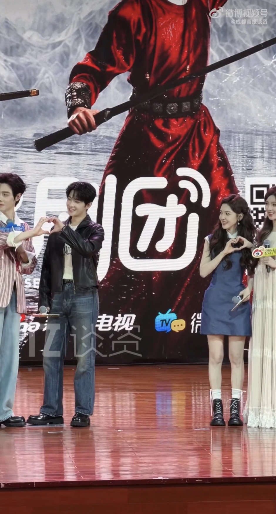 Dương Dương ê chề đến khó tin, không ngờ lại có ngày này Dương Dương ê chề đến khó tin, không ngờ lại có ngày này