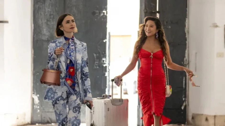 Emily in Paris 6: Liệu Hy Lạp và chuyện tình cũ có đủ khiến fan ngóng đợi? Emily in Paris 6: Liệu Hy Lạp và chuyện tình cũ có đủ khiến fan ngóng đợi?