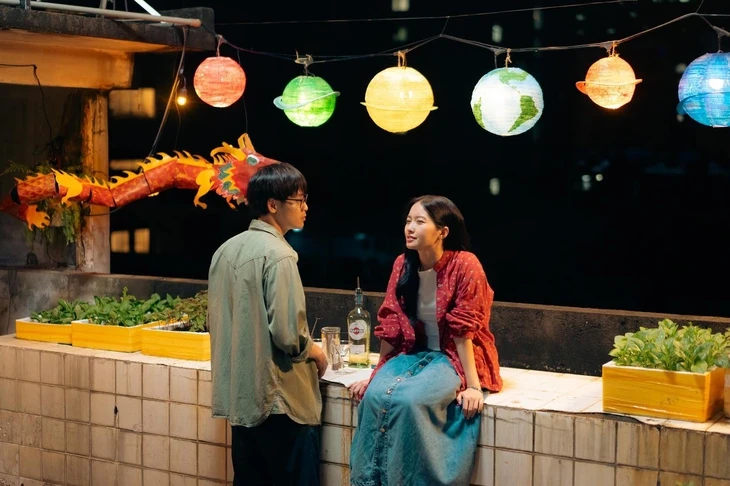 Hiện tượng phòng vé 'Cảm ơn người đã thức cùng tôi': Vỗ về những trái tim biết ước mơ