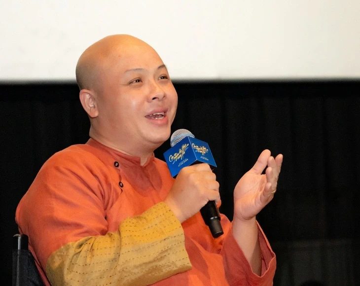 Hiện tượng phòng vé 'Cảm ơn người đã thức cùng tôi': Vỗ về những trái tim biết ước mơ