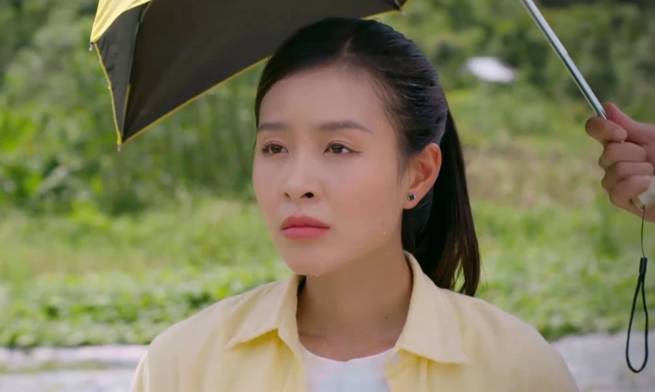 Hoa hậu Việt đối mặt chỉ trích vì hành vi thiếu chuẩn mực nơi công cộng Hoa hậu Việt đối mặt chỉ trích vì hành vi thiếu chuẩn mực nơi công cộng