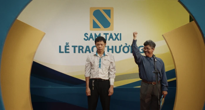 Hồng Ánh "tát thẳng mặt" Thái Hòa
