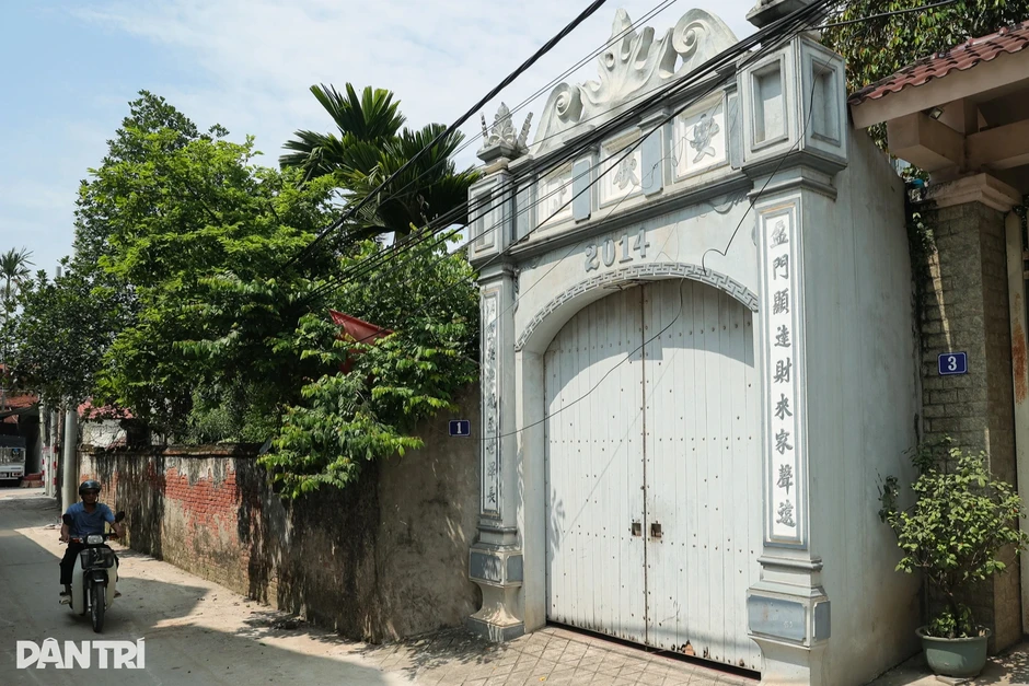 Khám phá nhà Hà Nội của cụ Hàm "đại gia" phim Đất và người sau 24 năm Khám phá nhà Hà Nội của cụ Hàm "đại gia" phim Đất và người sau 24 năm