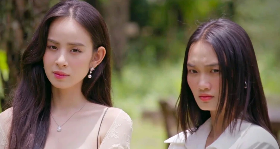 Khán giả bật cười với tình tiết khó đỡ trong phim về hoa hậu trên sóng giờ vàng Khán giả bật cười với tình tiết khó đỡ trong phim về hoa hậu trên sóng giờ vàng