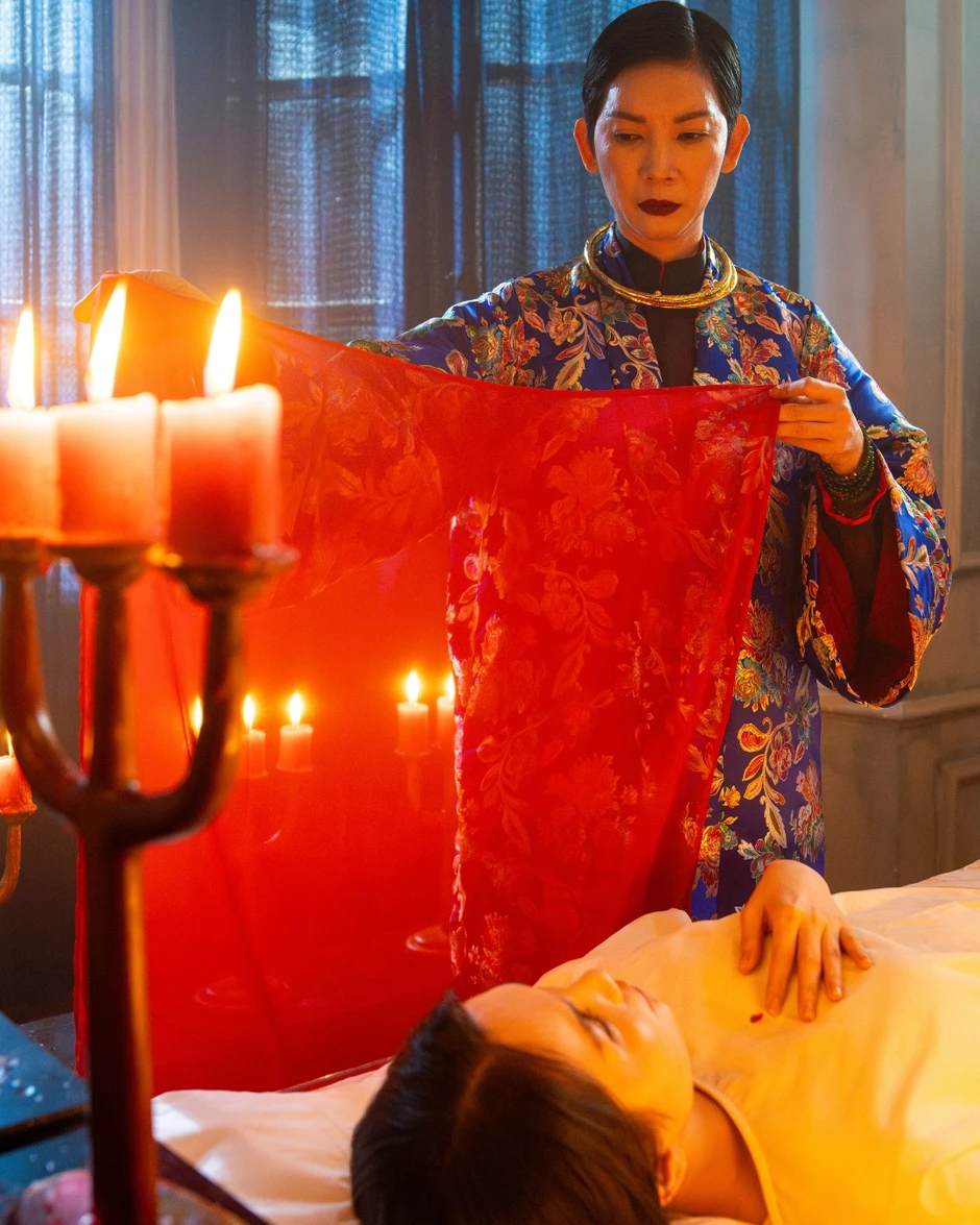Không khen nổi phim của Ngọc Trinh: Kịch bản nói không với logic Không khen nổi phim của Ngọc Trinh: Kịch bản nói không với logic