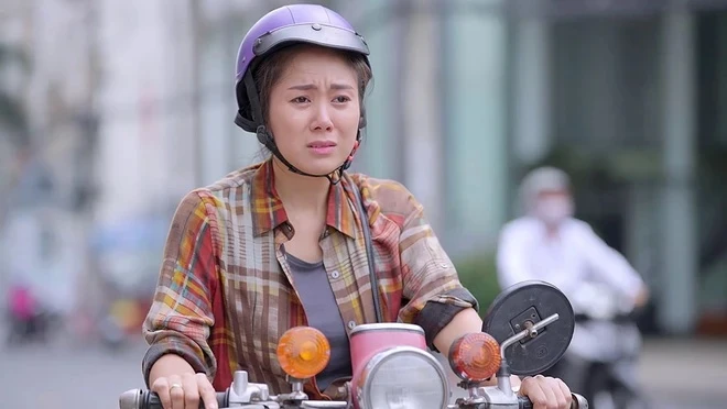 Không thể tin Lê Phương lại bạo tới cỡ này Không thể tin Lê Phương lại bạo tới cỡ này