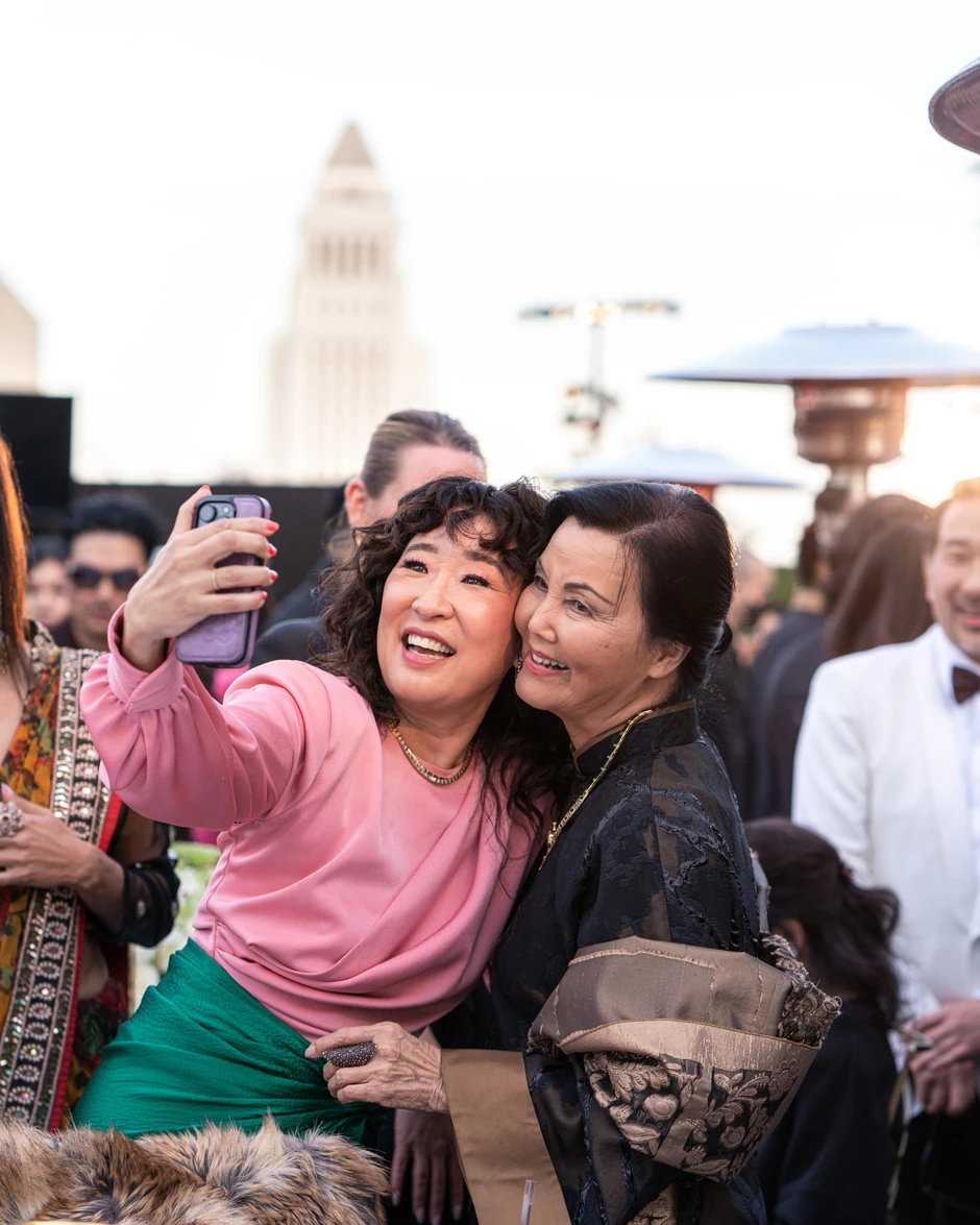 Kiều Chinh tỏa sáng với áo dài trên thảm đỏ Cannes 2026 Kiều Chinh tỏa sáng với áo dài trên thảm đỏ Cannes 2026