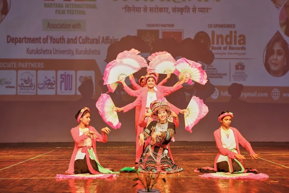 Lần đầu tiên Bollywood tôn vinh bộ phim về Quan họ Lần đầu tiên Bollywood tôn vinh bộ phim về Quan họ