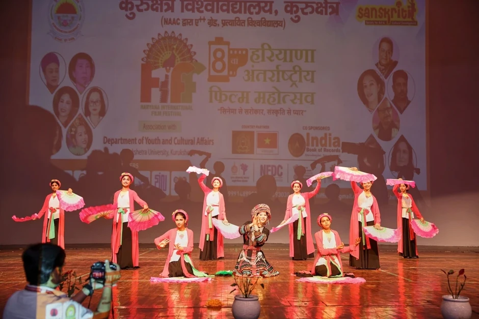 Lần đầu tiên Bollywood tôn vinh bộ phim về Quan họ Lần đầu tiên Bollywood tôn vinh bộ phim về Quan họ