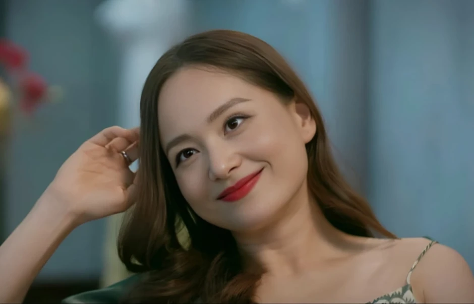 Lan Phương tái xuất với vai lập dị Lan Phương tái xuất với vai lập dị