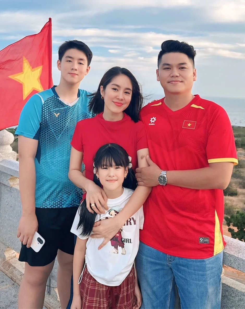 Lê Phương đang khiến cả nước khổ sở