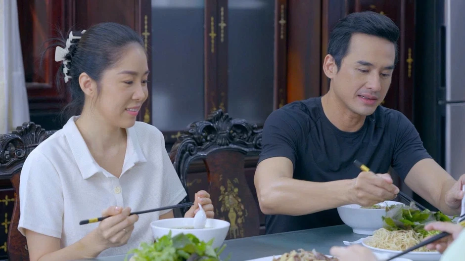 Lê Phương tái hợp bạn diễn sau 10 năm Lê Phương tái hợp bạn diễn sau 10 năm