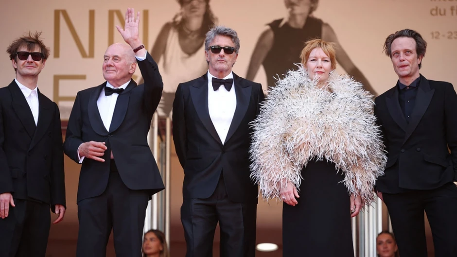 LHP Cannes: Màn “tái sinh” phim đen trắng và đối đầu kịch tính trong Fatherland