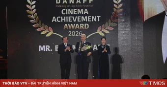 Liên hoan phim châu Á Đà Nẵng - DANAFF IV chính thức khai mạc, vinh danh nhà sản xuất nổi tiếng Bill Mechanic