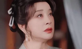 Lưu Hiểu Khánh đóng cảnh hôn bạn diễn kém 30 tuổi