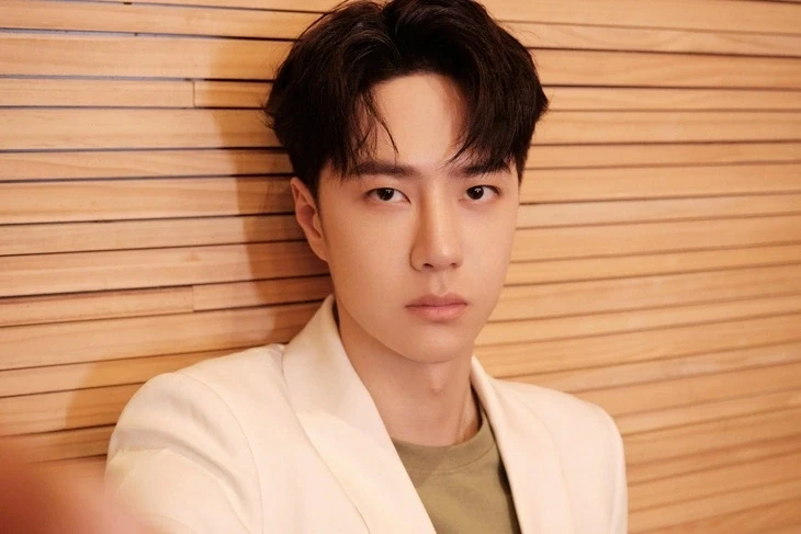 Mỹ nam phim ngắn Trung Quốc bỏ nghề, về quê bán trái cây vì AI "cướp" việc Mỹ nam phim ngắn Trung Quốc bỏ nghề, về quê bán trái cây vì AI "cướp" việc