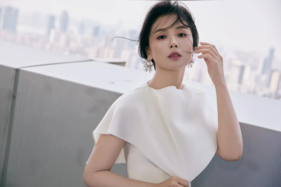 Mỹ nhân duy nhất trong showbiz có biên chế thiên đình Mỹ nhân duy nhất trong showbiz có biên chế thiên đình