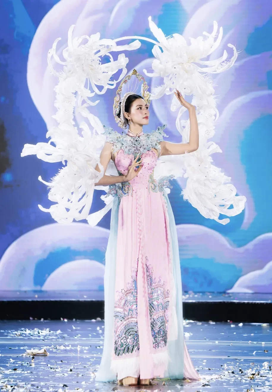 Mãn nhãn phần thi Trang phục Văn hóa Dân tộc Miss Grand Vietnam 2026 Mãn nhãn phần thi Trang phục Văn hóa Dân tộc Miss Grand Vietnam 2026
