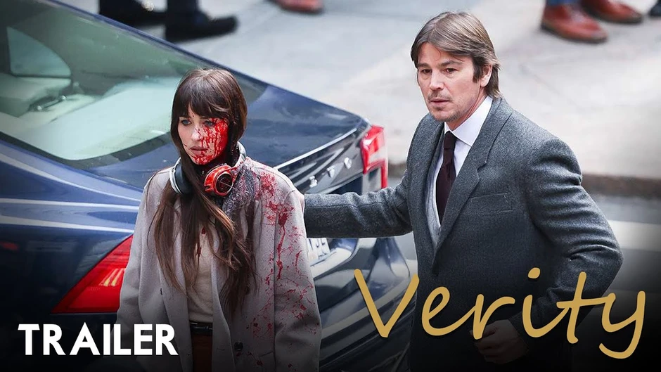 Mở mắt đúng cách thấy là thấy Anne Hathaway hôn Dakota Johnson Mở mắt đúng cách thấy là thấy Anne Hathaway hôn Dakota Johnson