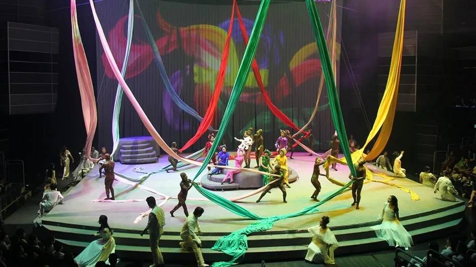 Mơ Show - Dấu ấn mới của nghệ thuật biểu diễn Mơ Show - Dấu ấn mới của nghệ thuật biểu diễn