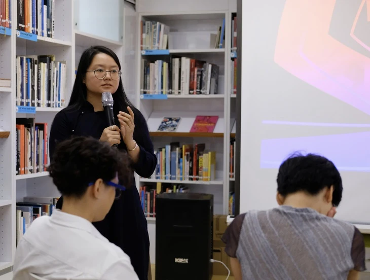 Người giữ rừng, người bị chứng bại não và cộng đồng queer cùng 'lên tiếng cho mai sau' Người giữ rừng, người bị chứng bại não và cộng đồng queer cùng 'lên tiếng cho mai sau'