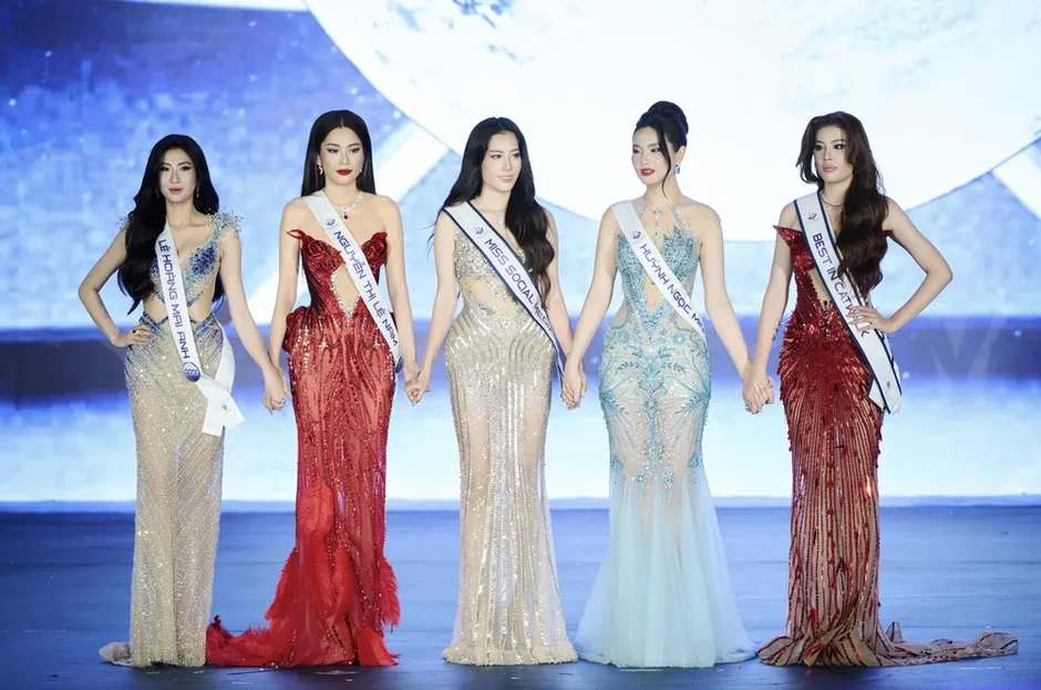 Nguyễn Thị Lệ Nam đăng quang Miss Cosmo TPHCM 2026 Nguyễn Thị Lệ Nam đăng quang Miss Cosmo TPHCM 2026