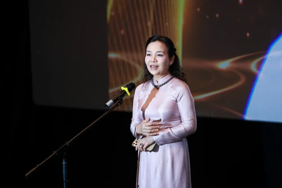 NSND Hồng Vân thắng giải Cuộc thi phim ngắn Việt Nam – Vietnamese 2026 NSND Hồng Vân thắng giải Cuộc thi phim ngắn Việt Nam – Vietnamese 2026