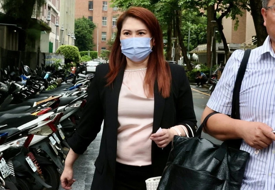 Nữ MC lĩnh án 20 tháng tù, có nguy cơ bị truy nã Nữ MC lĩnh án 20 tháng tù, có nguy cơ bị truy nã