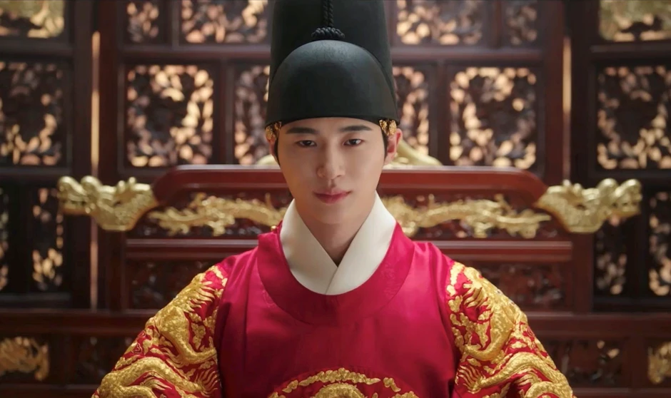 Perfect Crown tập cuối: IU - Byeon Woo Seok lật mặt cực căng Perfect Crown tập cuối: IU - Byeon Woo Seok lật mặt cực căng