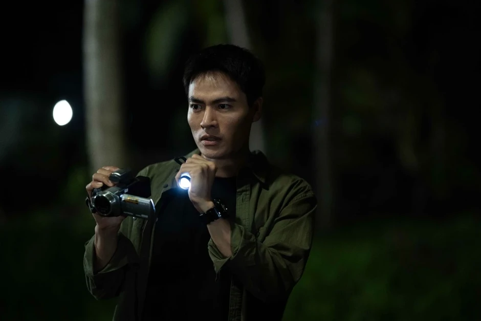'Phí Phông' bị vây hãm tuần này, khó cán mốc 200 tỷ đồng 'Phí Phông' bị vây hãm tuần này, khó cán mốc 200 tỷ đồng