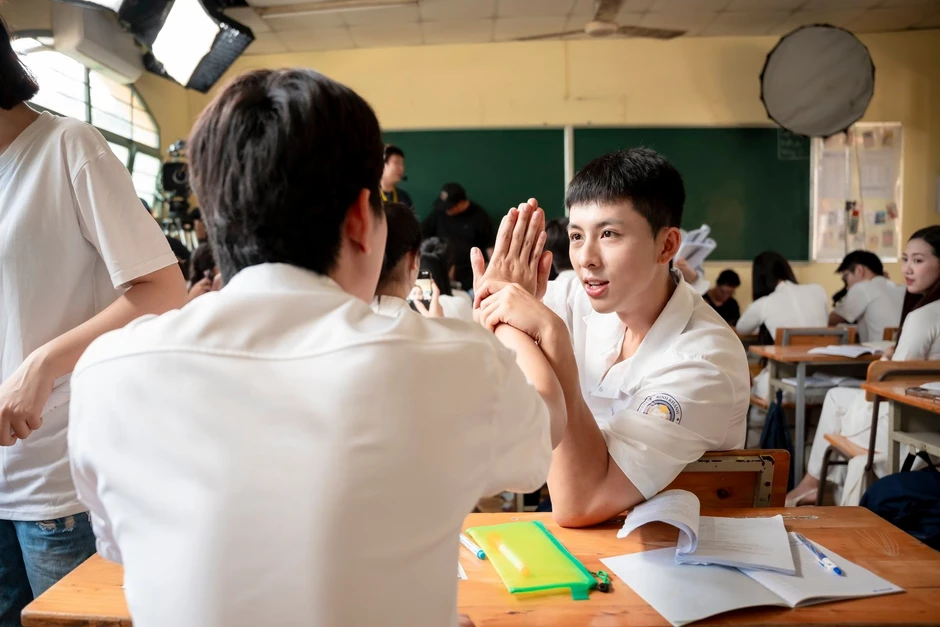Phim 16+ của Luk Vân - kịch bản ngập sạn, diễn xuất gây thất vọng Phim 16+ của Luk Vân - kịch bản ngập sạn, diễn xuất gây thất vọng