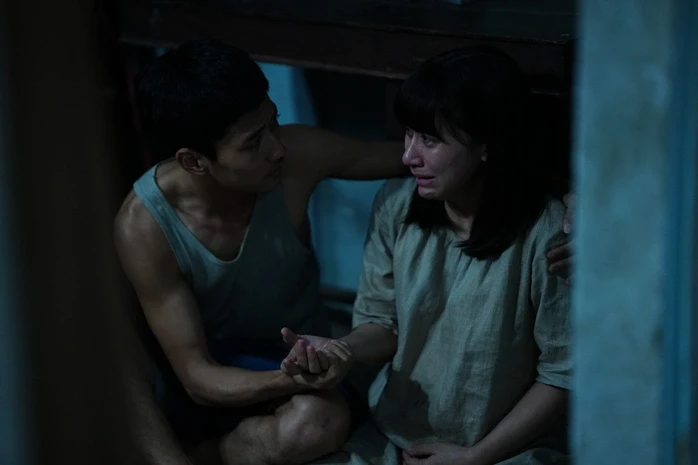 Phim có Lê Khánh, Tín Nguyễn, NSƯT Hạnh Thúy… vượt 100 tỉ đồng Phim có Lê Khánh, Tín Nguyễn, NSƯT Hạnh Thúy… vượt 100 tỉ đồng