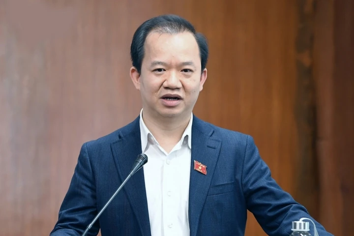 Phim ngắn tổng tài, đánh ghen độc hại bủa vây mạng xã hội Phim ngắn tổng tài, đánh ghen độc hại bủa vây mạng xã hội