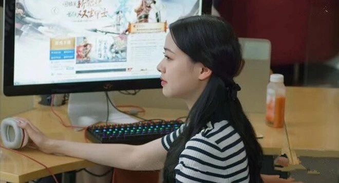 Phim 'Yêu em từ cái nhìn đầu tiên' trở lại, ê-kíp dùng AI thay mặt Trịnh Sảng Phim 'Yêu em từ cái nhìn đầu tiên' trở lại, ê-kíp dùng AI thay mặt Trịnh Sảng