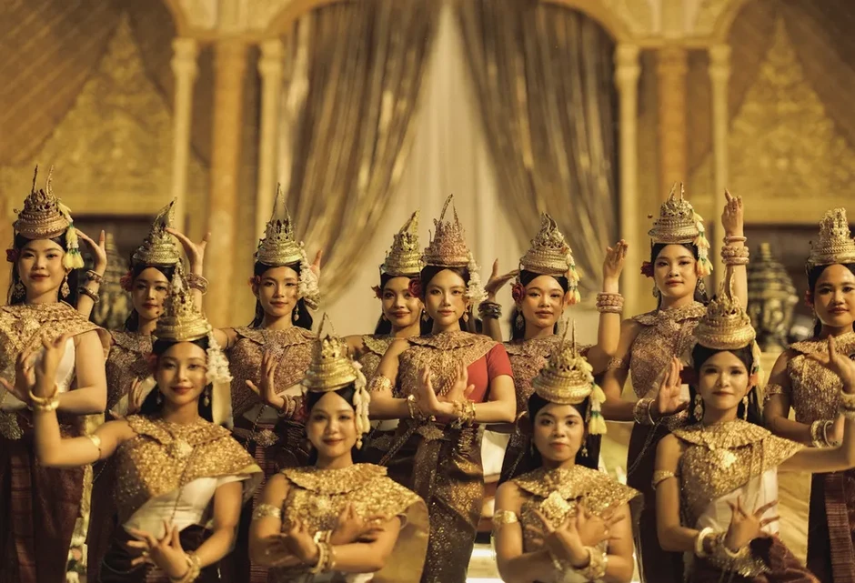 Phương Mỹ Chi ra mắt MV về văn hóa đồng bào Khmer Phương Mỹ Chi ra mắt MV về văn hóa đồng bào Khmer