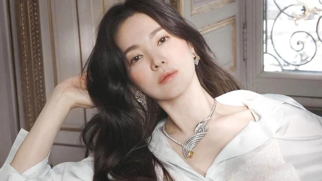 Quá khứ khó tin của Song Hye Kyo và Đậu Kiêu Quá khứ khó tin của Song Hye Kyo và Đậu Kiêu