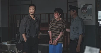'Quái kiệt' Park Hae Soo tái xuất trong 'Bù nhìn bóng đêm'
