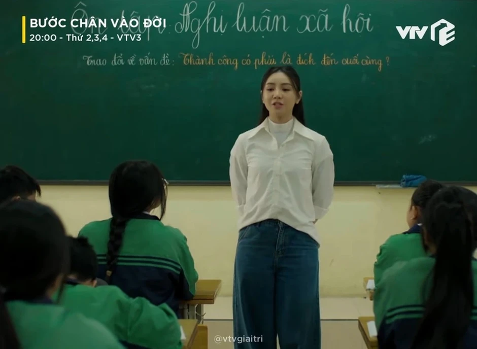 Quỳnh Kool gây tranh cãi vì trang điểm lộng lẫy khi vào vai cô giáo nghèo