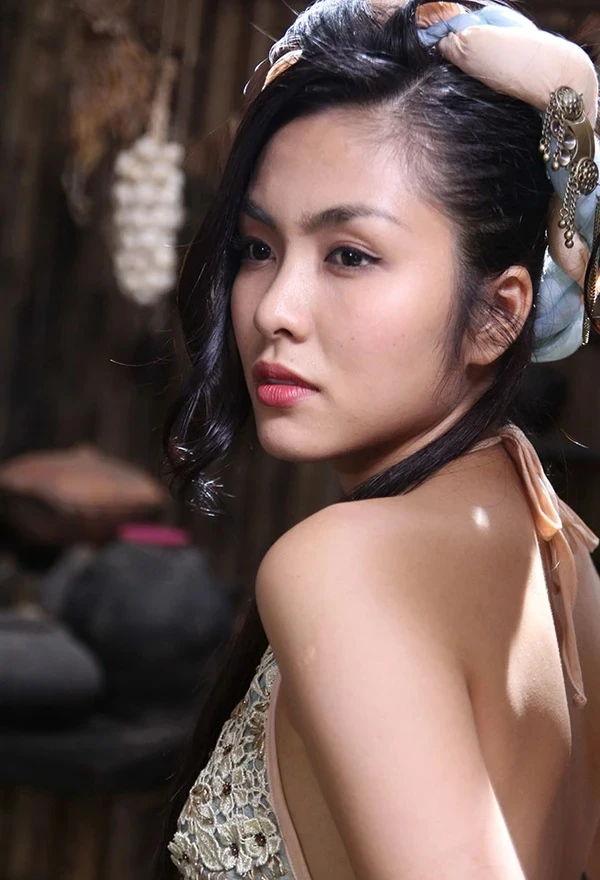 Rộ tin Tăng Thanh Hà vào vai Nam Phương Hoàng Hậu Rộ tin Tăng Thanh Hà vào vai Nam Phương Hoàng Hậu
